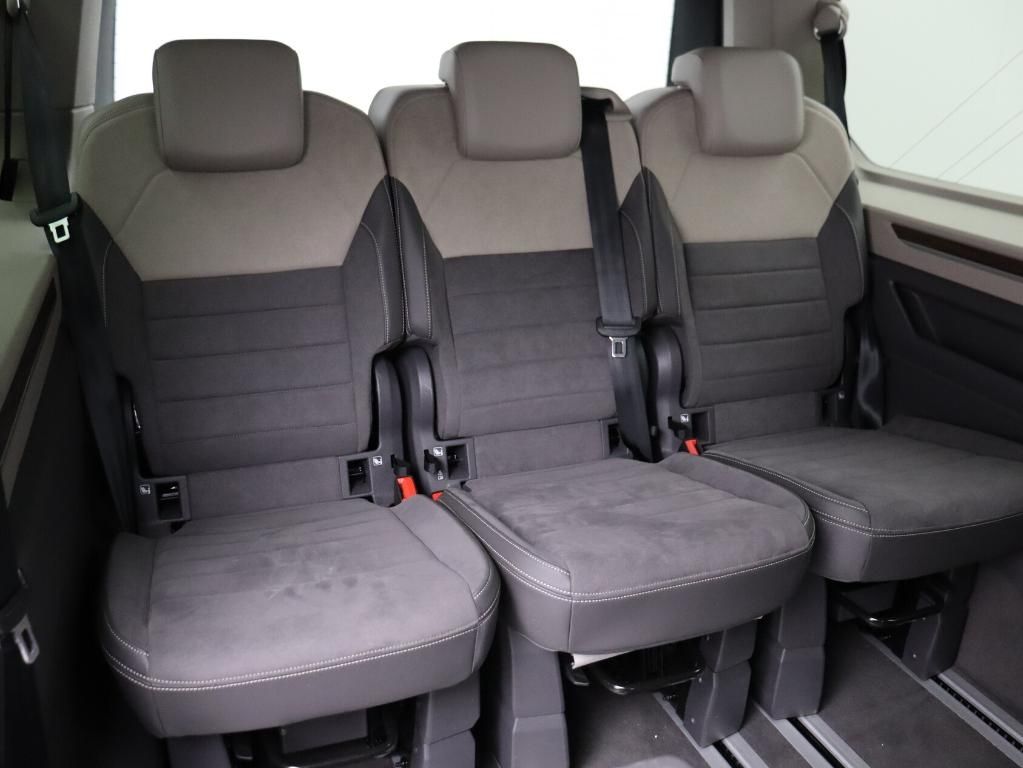 T7 Multivan 2.0 TDI Style LÜ,SHZ,NAV,MATRIX,AHK.