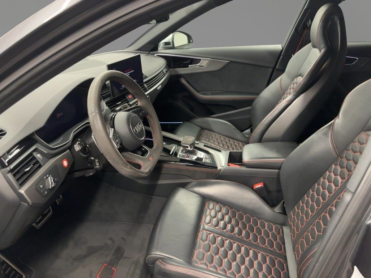 Audi RS4 - Bild 10