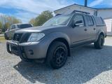 Nissan Navara Pickup Double Cab LE V6 4X4 - Nissan Navara aus 2015