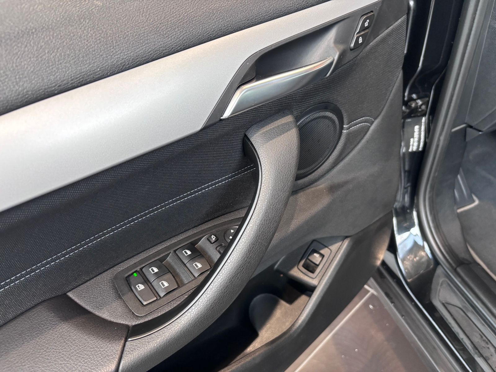 Fahrzeugabbildung BMW X2 xDrive 20 d Advantage AHK LED NAVI ALU