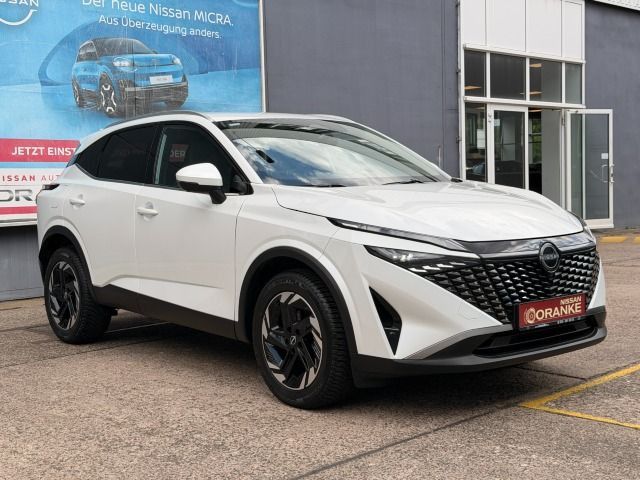Fahrzeugabbildung Nissan Qashqai 1.3 DIG-T Xtronic N-Connecta*Winterpaket