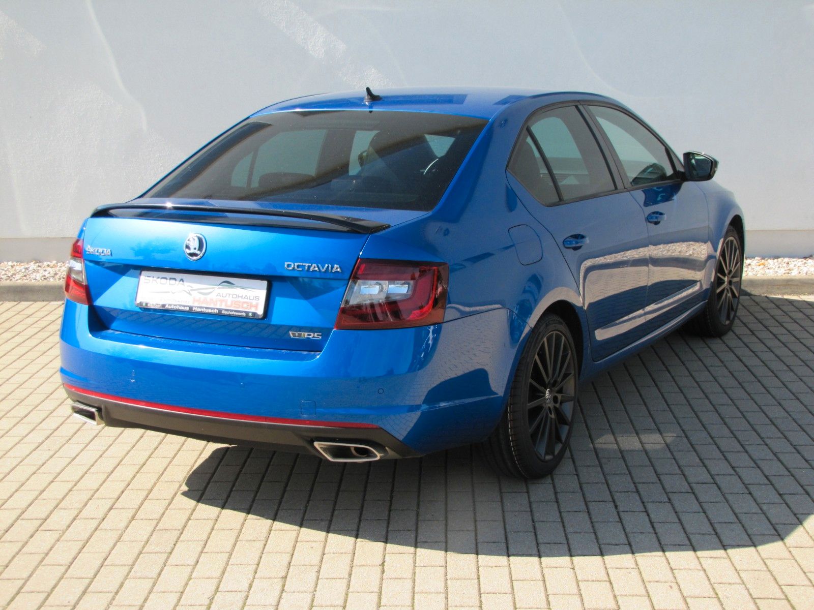 Fahrzeugabbildung SKODA Octavia Lim. RS 2.0l TSI 245PS 7-Gang DSG