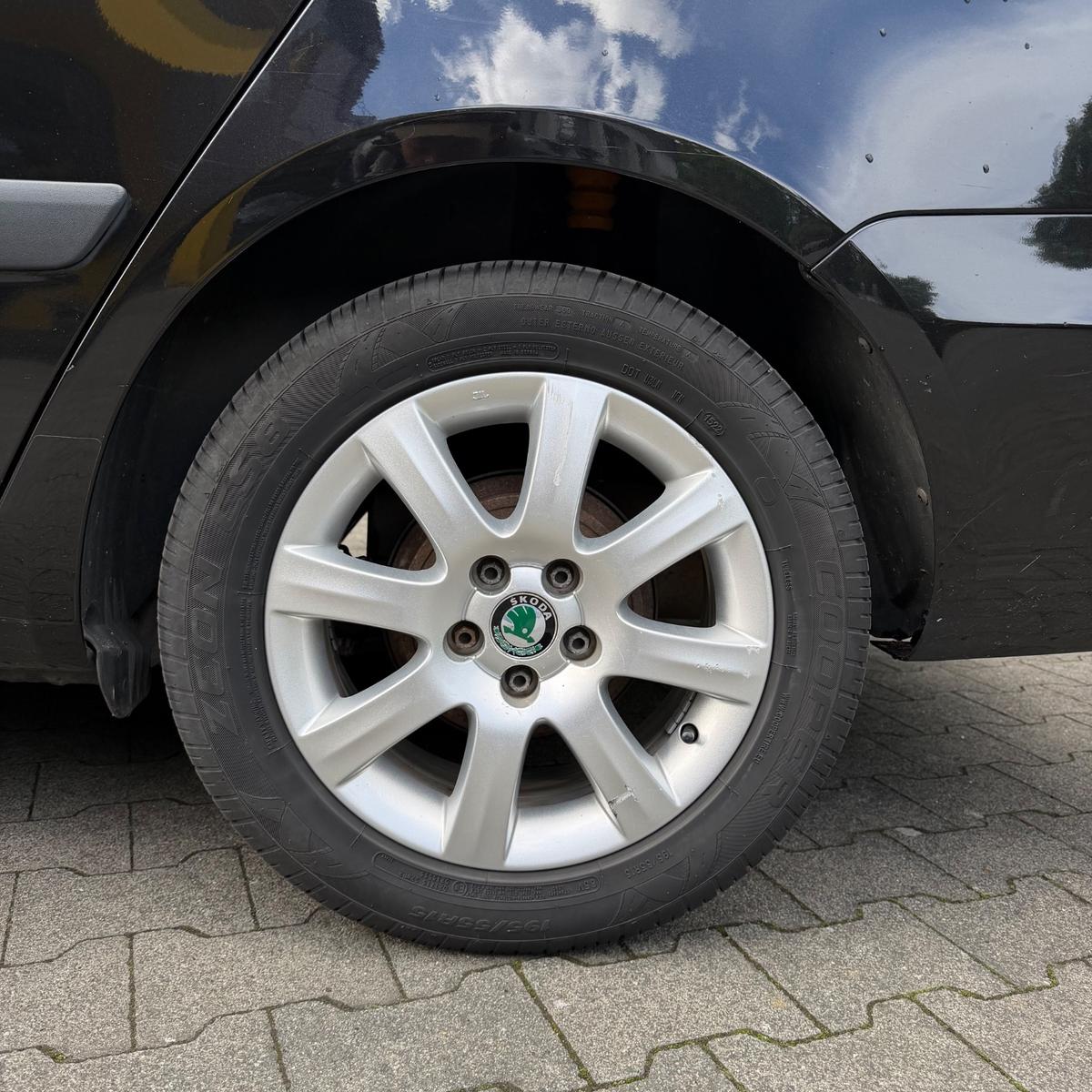Skoda Fabia Kombi | TÜV 04/2028 | Unfallfrei |8xReifen