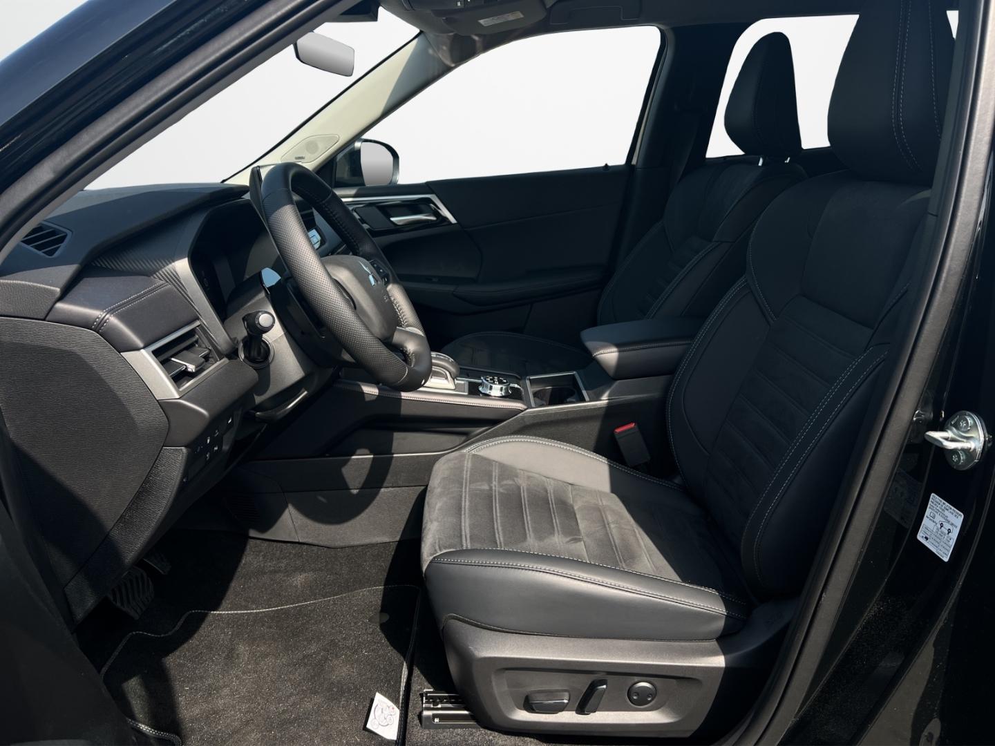 Mitsubishi Outlander 2.4 PHEV 4WD Intro Edition