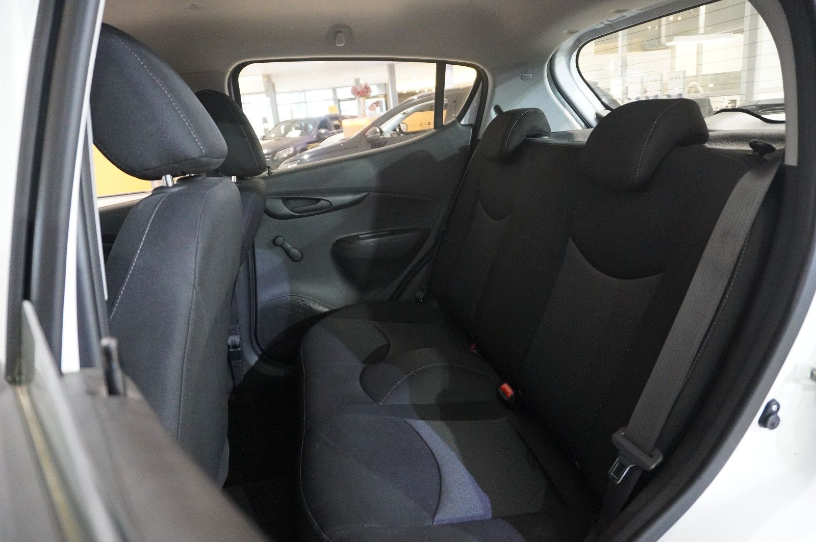 Fahrzeugabbildung Opel Karl 1.0 EDITION 5-TÜR KLIMA/USB/TEMP./BT