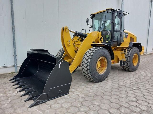 CAT 938M