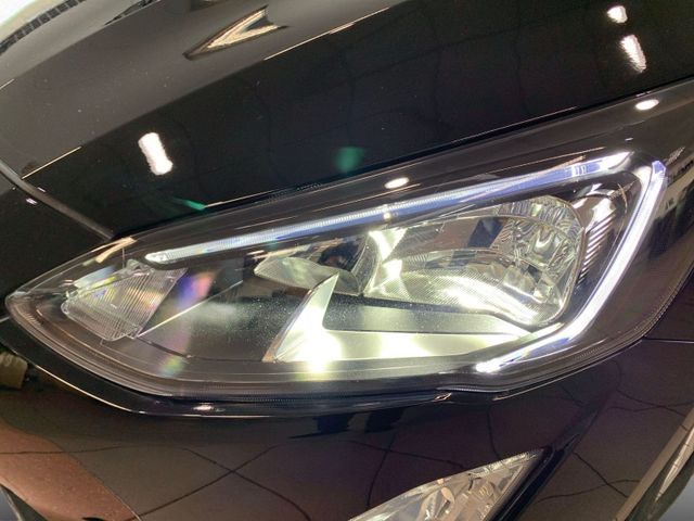 Focus Tunier 1.0 Eco Boost Titanium LED+KAMERA+N