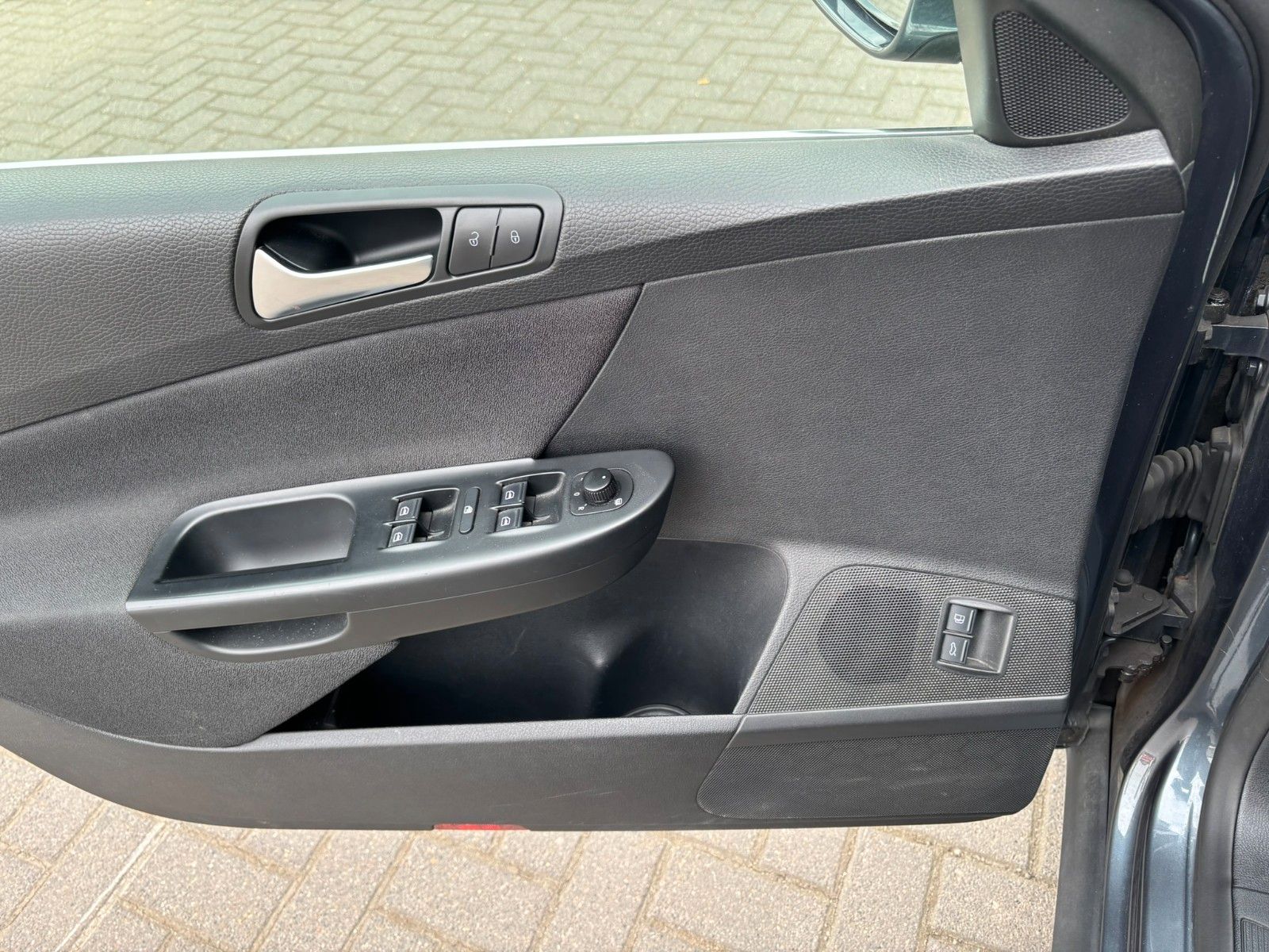 Fahrzeugabbildung Volkswagen Passat Var. 1.4TSI Comf. DSG AHK/TÜV 02-2028/NAV