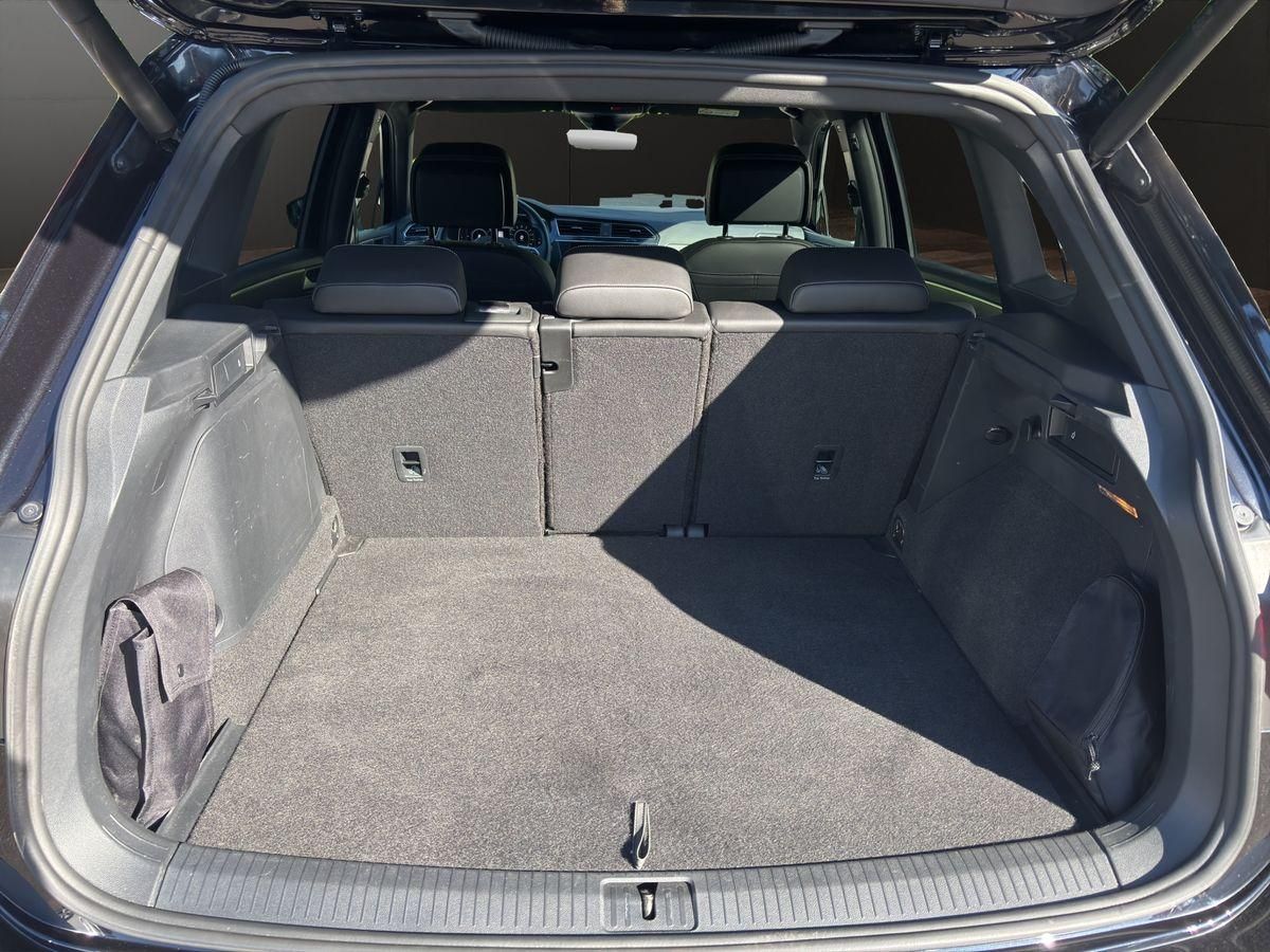 Tiguan R-Line eHybrid 1.4 TSI  DSG LEDER MATRIX
