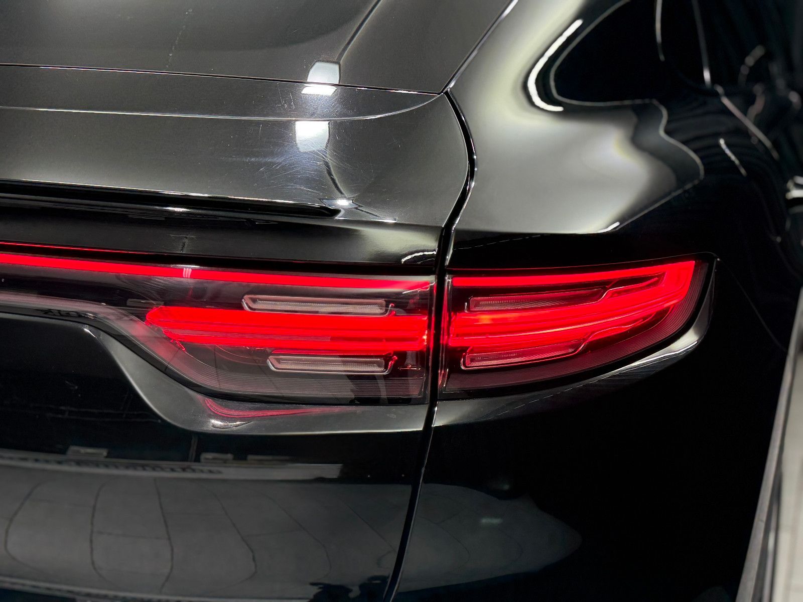 Fahrzeugabbildung Porsche Cayenne Coupe Basis |LED|LUFT|STDHZ
