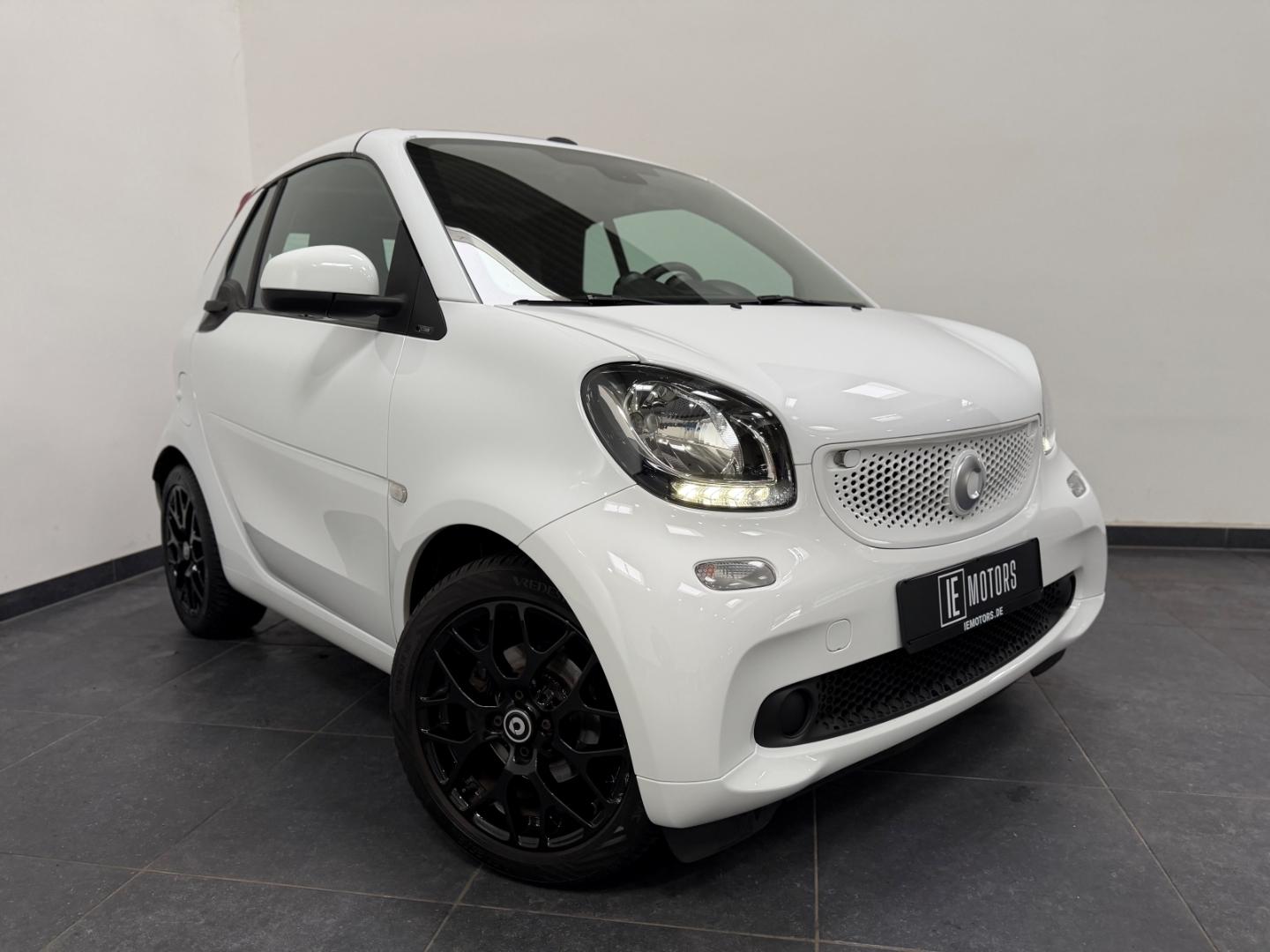 Smart fortwo cabrio Sportp/Navi/Klima/SHZ Temp/1.HAND