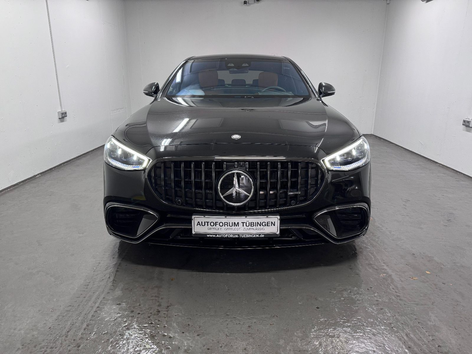 Fahrzeugabbildung Mercedes-Benz S 63 E Performance L *KERAMIK*TV*CARBON*4D*