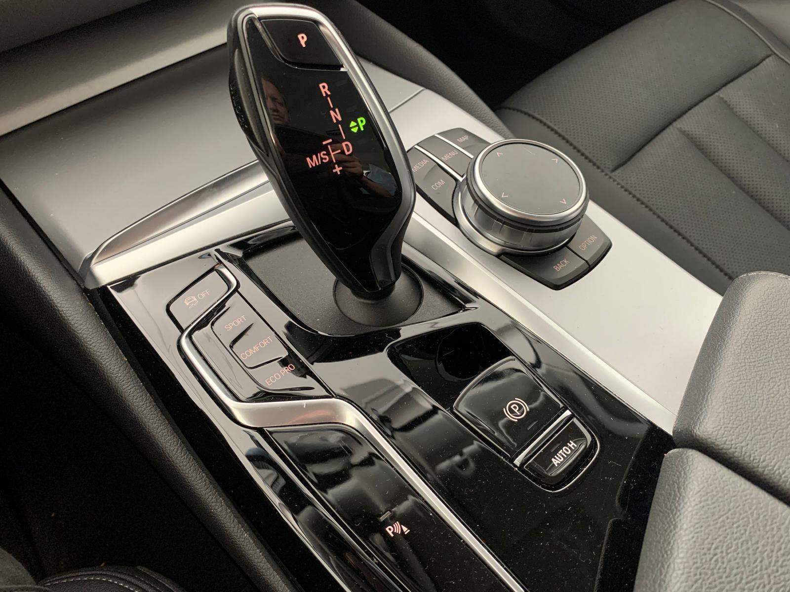 BMW 520 i Cockpit Prof Vollleder Navi LED Kamera, миниатюра 10