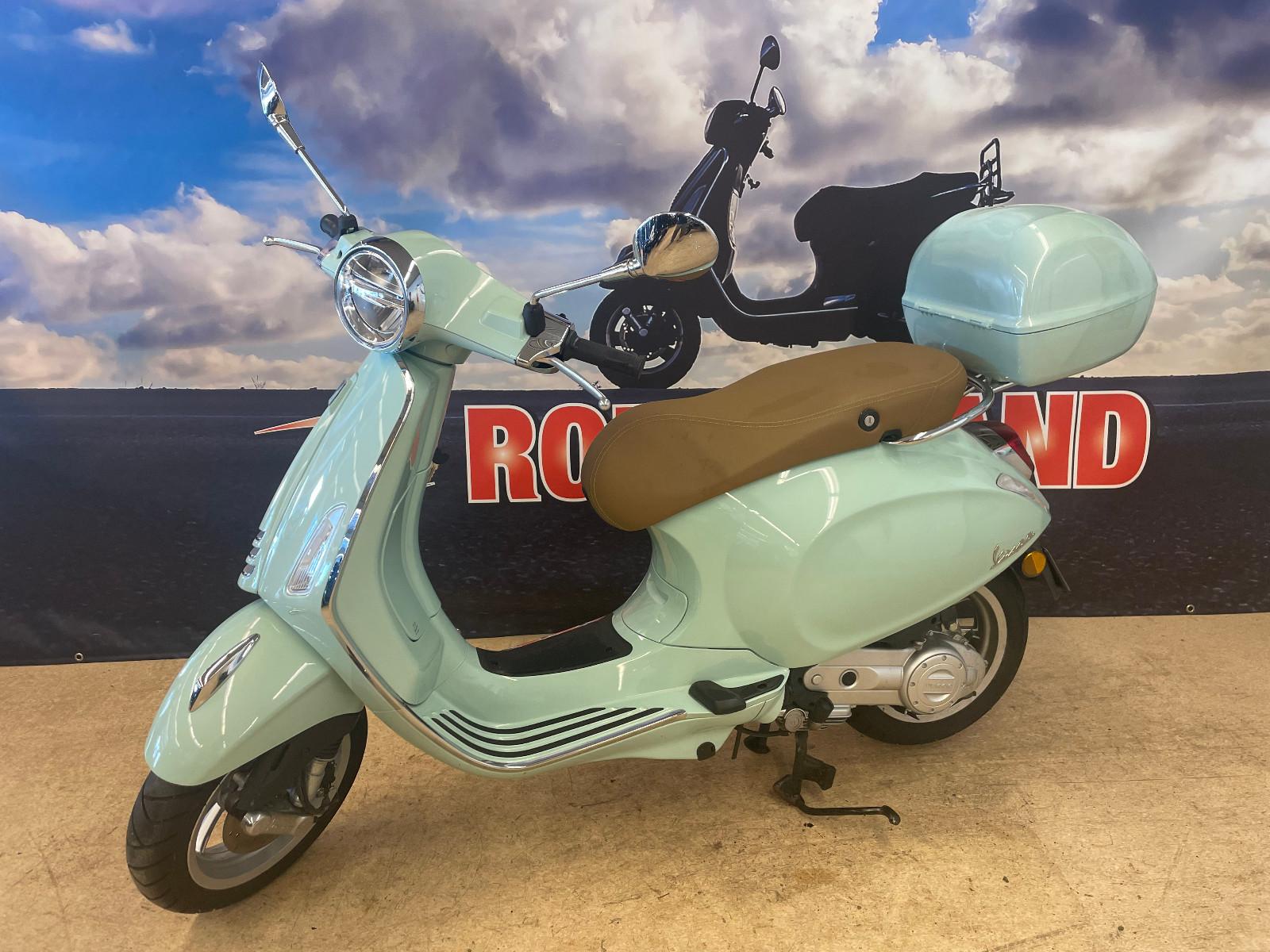 Vespa Primavera 50 nur 1.480 km Top - Case 45 km/h