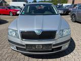 Skoda Octavia Combi Elegance - Skoda Octavia aus 2006: Elegance