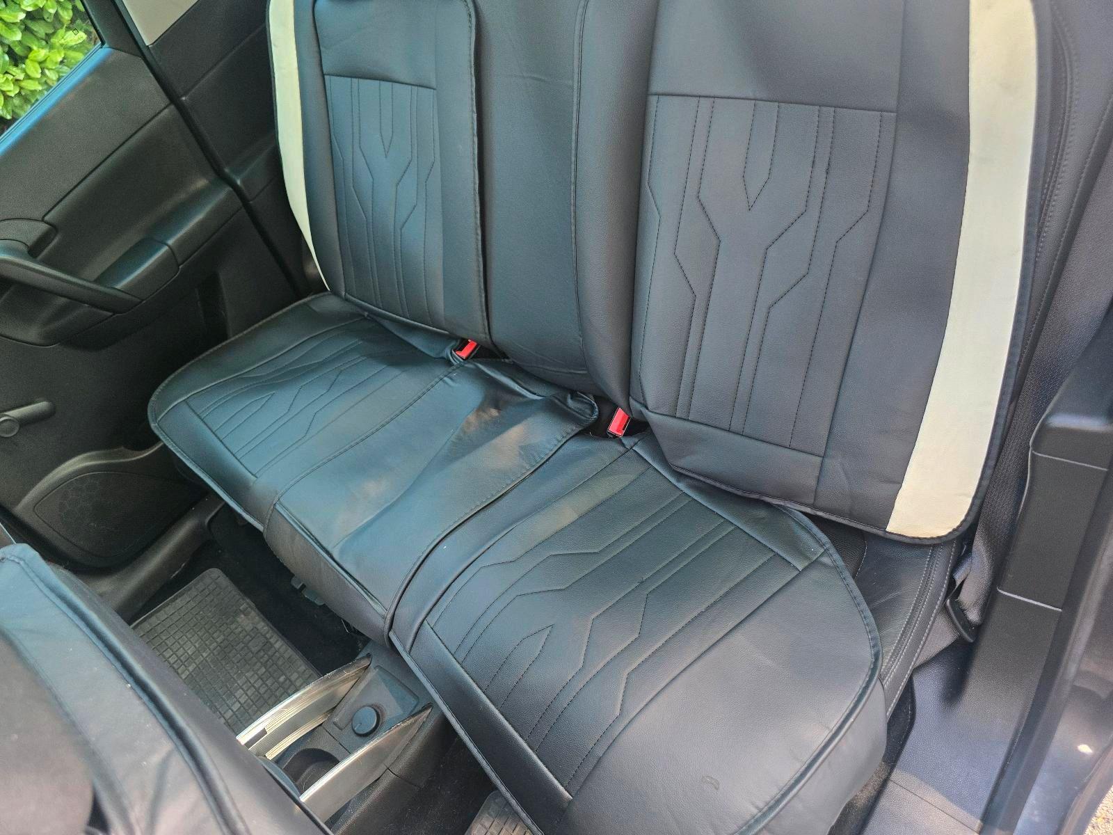Opel Meriva 2011 — interior