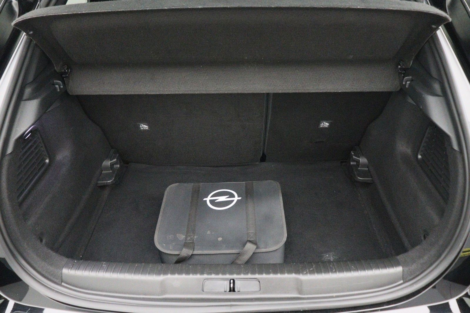 Fahrzeugabbildung Opel Mokka-e GS-Line LED ACC NAVI 11kW