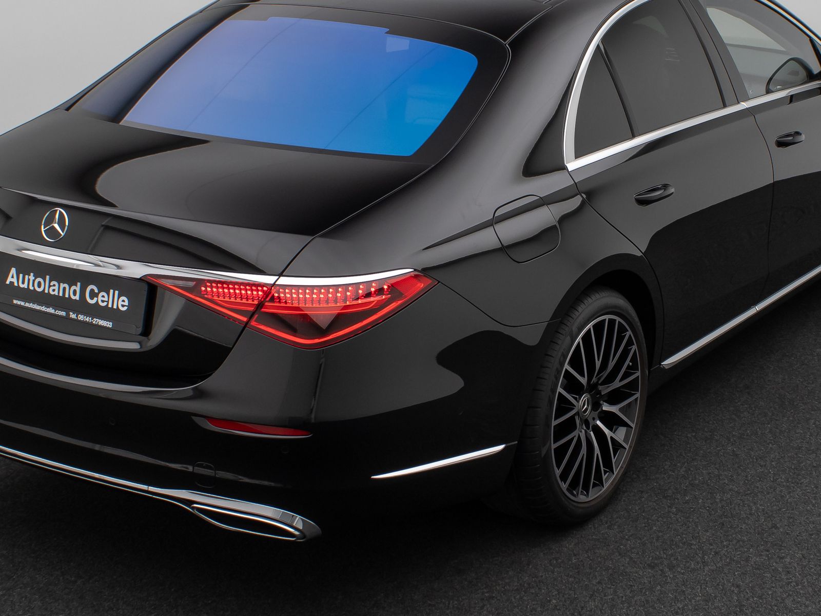 Fahrzeugabbildung Mercedes-Benz S 400d 4Matic HUD DAB 360° 9G-Tronic MBUX Ent.+