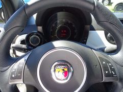Fahrzeugabbildung Abarth 500C SCHECKHEFTGEPFLEGT Interscope