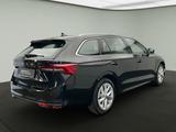 Skoda Octavia Combi 2.0 TDI Selection DSG*Pano*LED*Vir - Skoda Octavia: Dsg