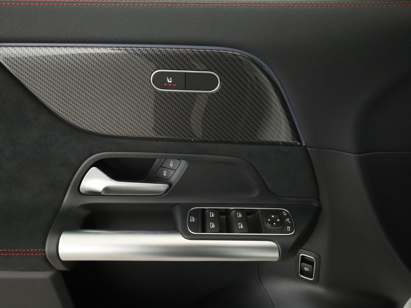 Mercedes-Benz GLA *AMG*RückKamera*Panodach*Keyless*WinterP, миниатюра 20