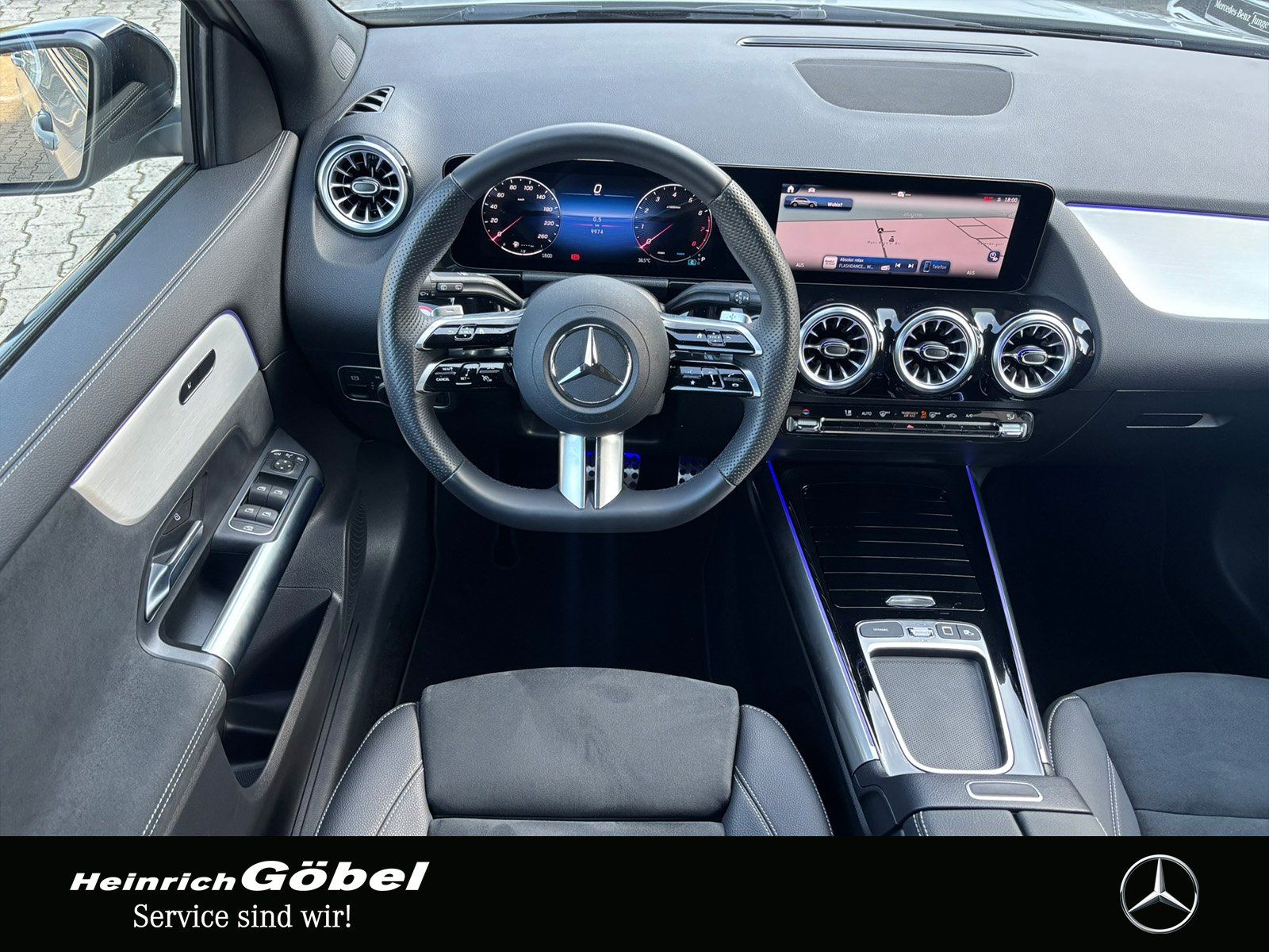 Fahrzeugabbildung Mercedes-Benz GLA 220 4M AMG*AHK*NIGHT-PAKET*MULTIBEAM*20ZOLL