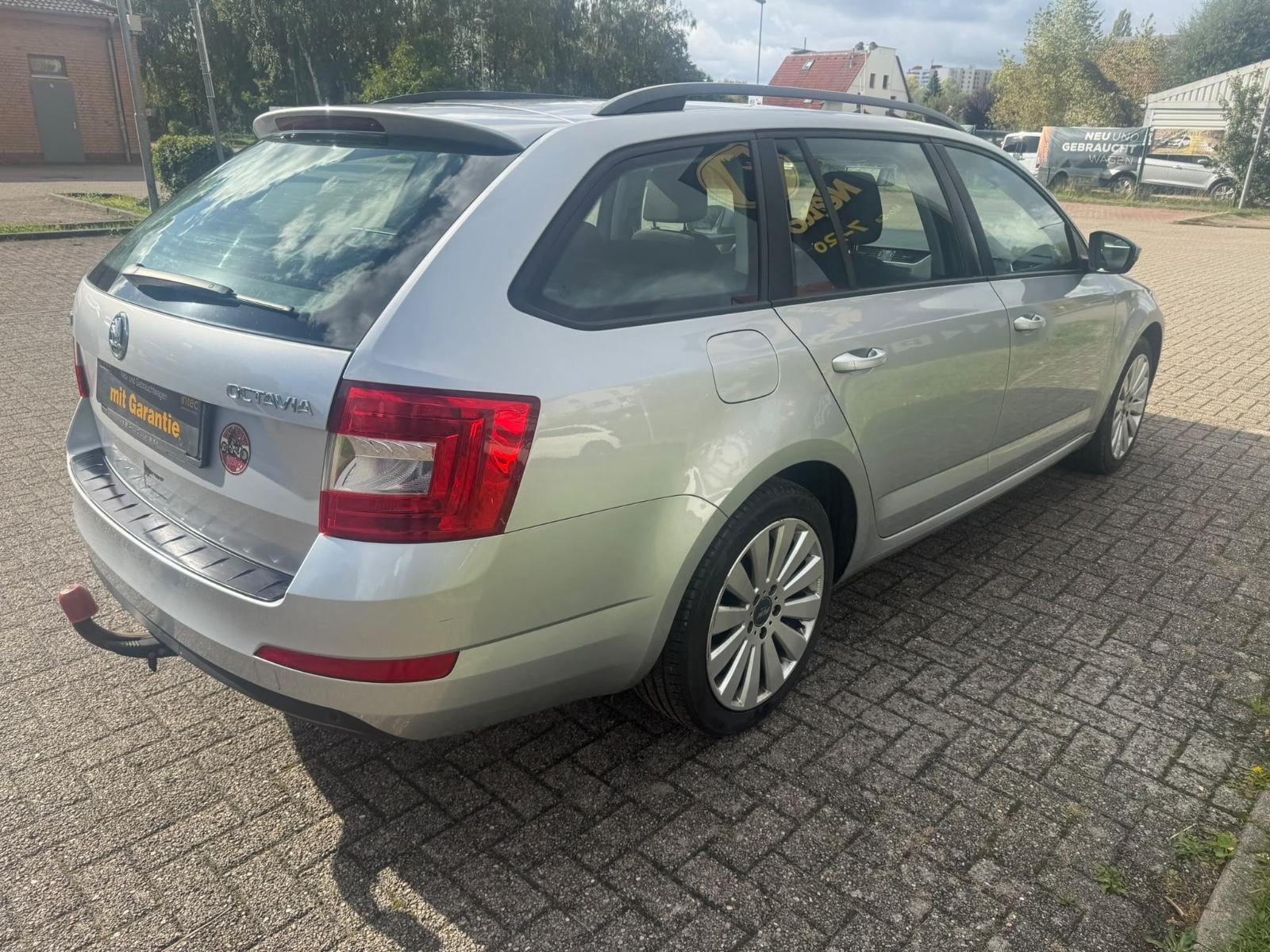 Skoda Octavia 2013 — фото 12