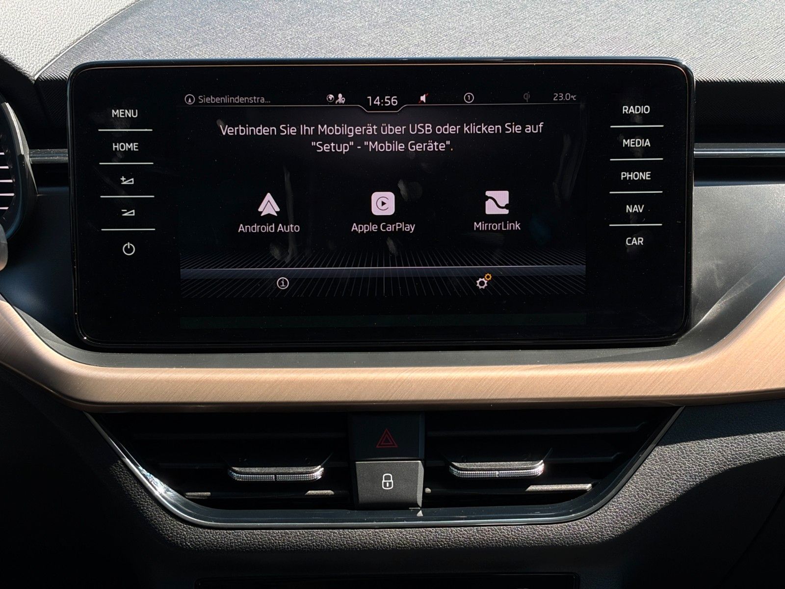 Fahrzeugabbildung SKODA Kamiq 1.0 TSI DSG Style CarPlay LED ACC CAM LHZ