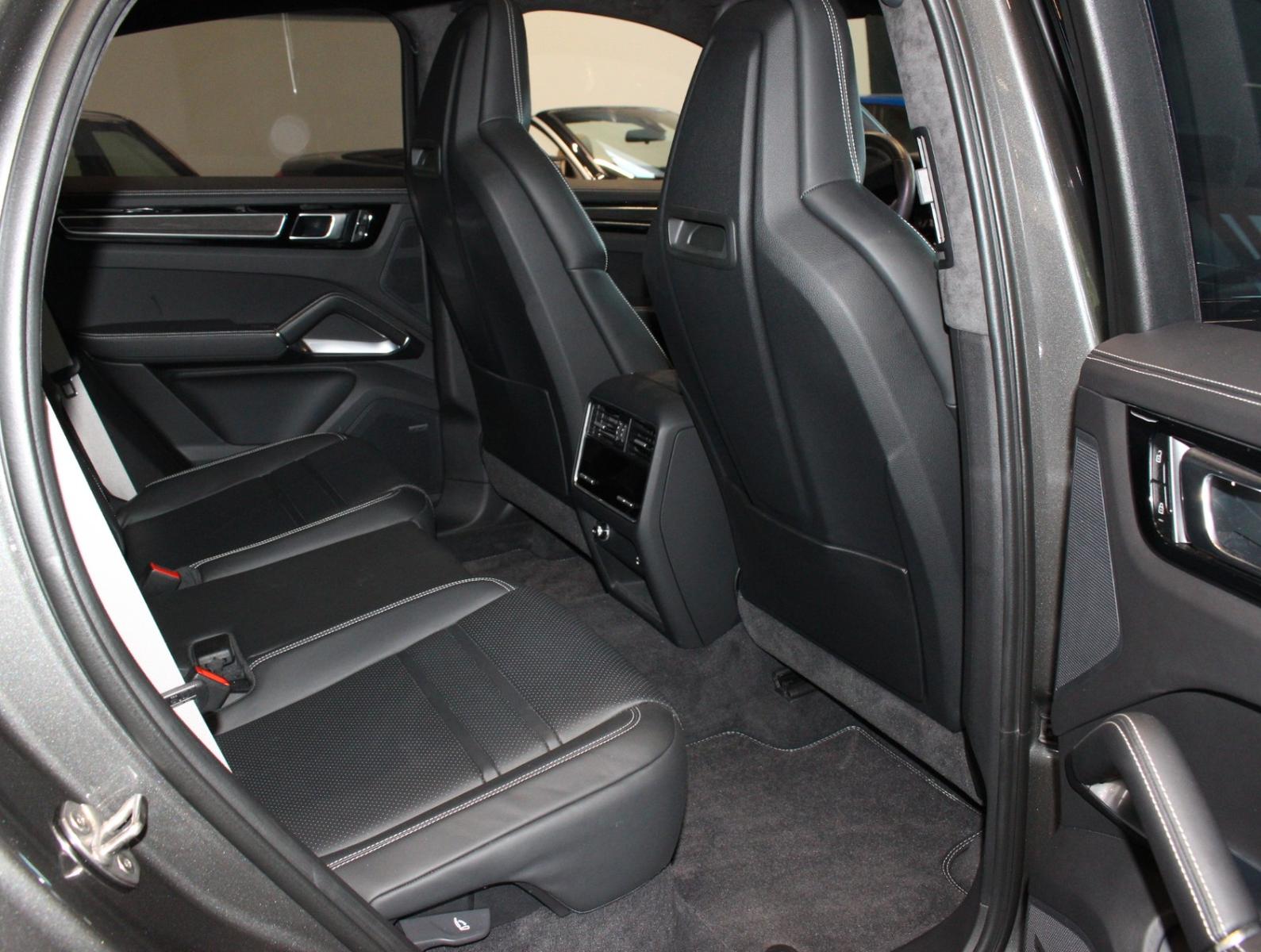 Porsche Cayenne Turbo SportDesign-Paket|Carbon|PSCB|PDCC