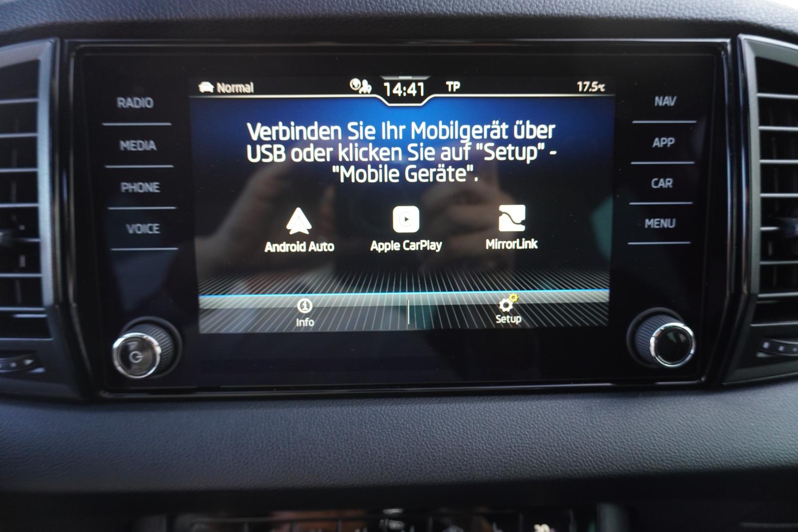 Skoda Karoq 1.5 TSI DSG Sportline LED Navi Kamera
