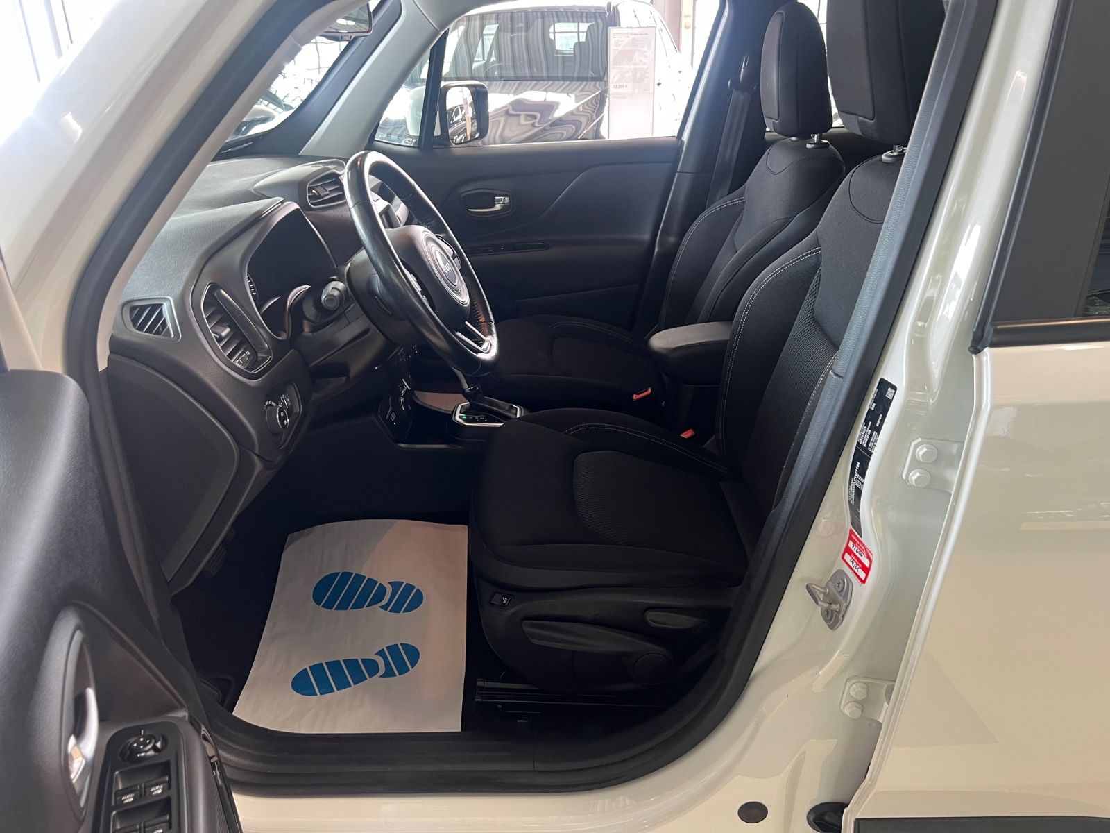 Fahrzeugabbildung Jeep Renegade Limited 4WD * AUTOMATIK *KAMERA*