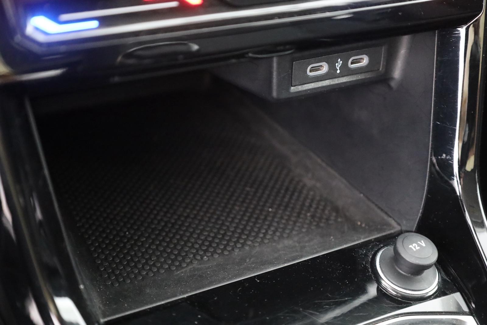 Volkswagen T-Cross 1.0 TSI Move Navi Sitzheizung DAB PDC, миниатюра 13