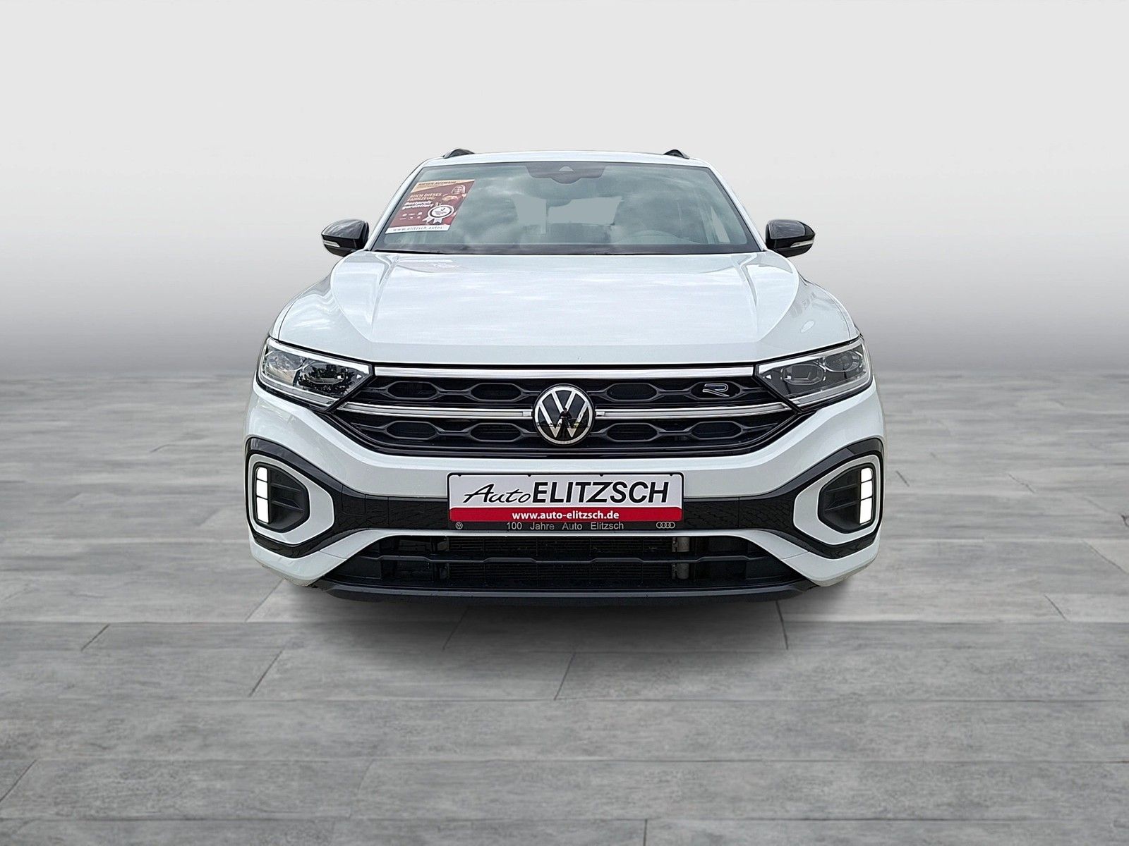 Fahrzeugabbildung Volkswagen T-Roc TSI R-Line DSG Matrix Navi AID ACC RFK SHZ
