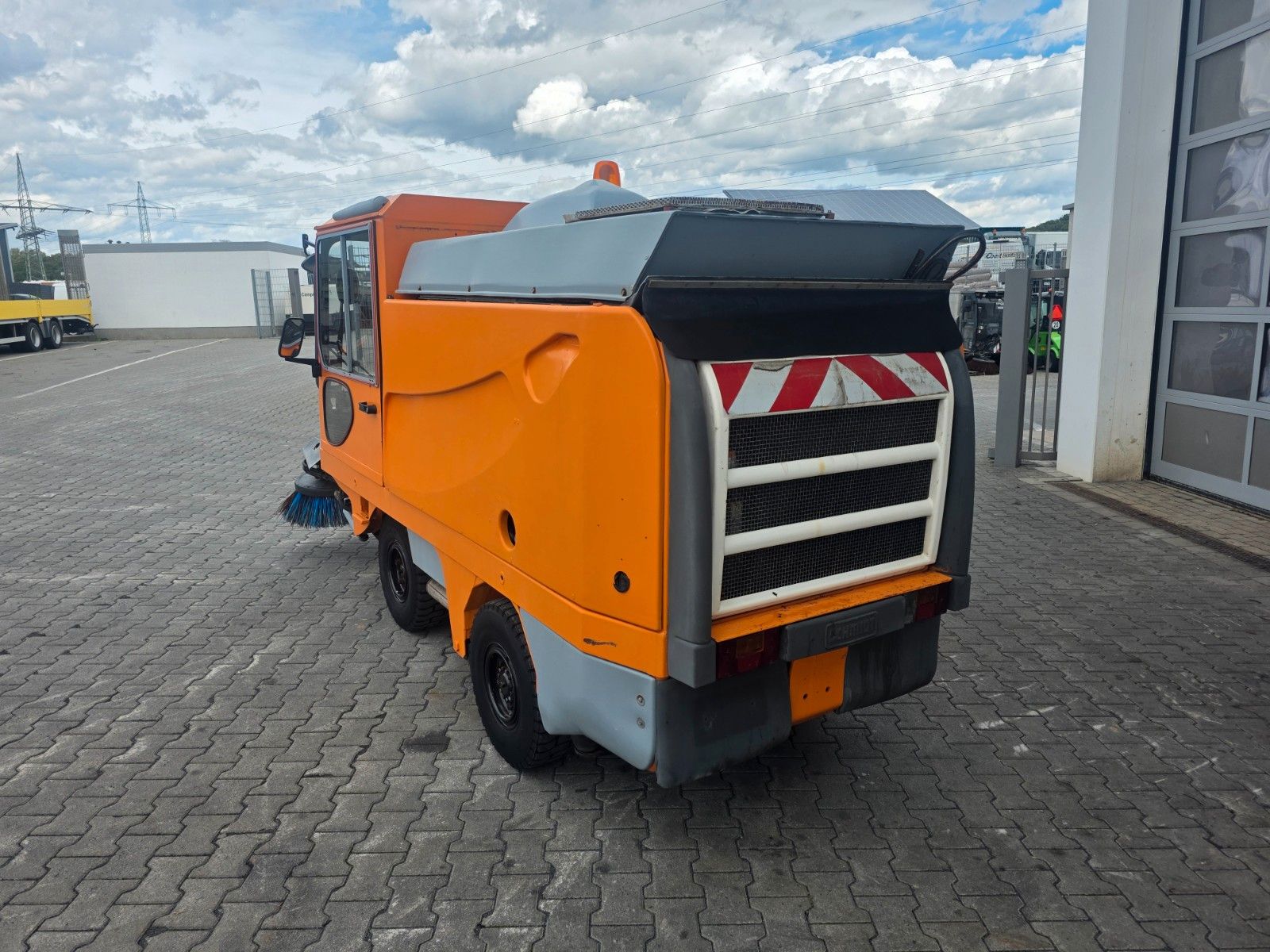 Fahrzeugabbildung Schmidt SK 153 SX / Kehrmaschine / 6.078h