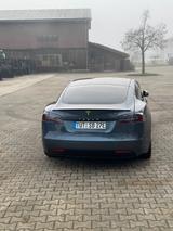 Tesla Model S Maximale Reichweite - - Tesla Model S Maximale-Reichweite