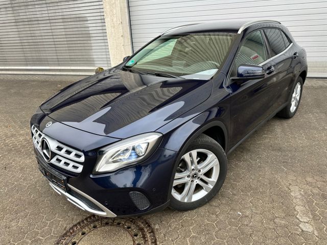 Mercedes-Benz GLA 220 d 4Matic*LED*Navi*R.Kamera*el.Heckklappe