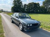 BMW E30 320i - BMW 320 aus 1987: 320i