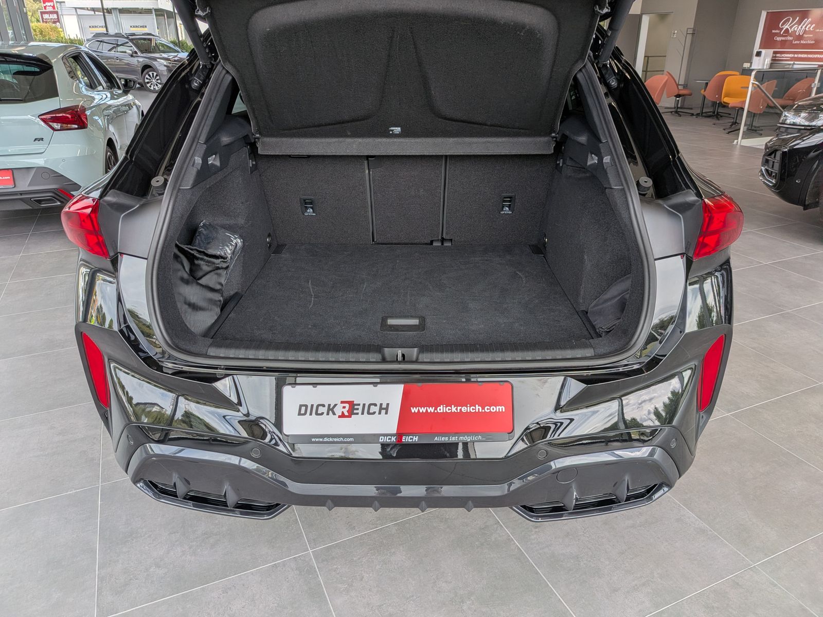 Fahrzeugabbildung CUPRA Terramar 1.5 eTSI Tribe Sennh Matrix HUD AHK 20