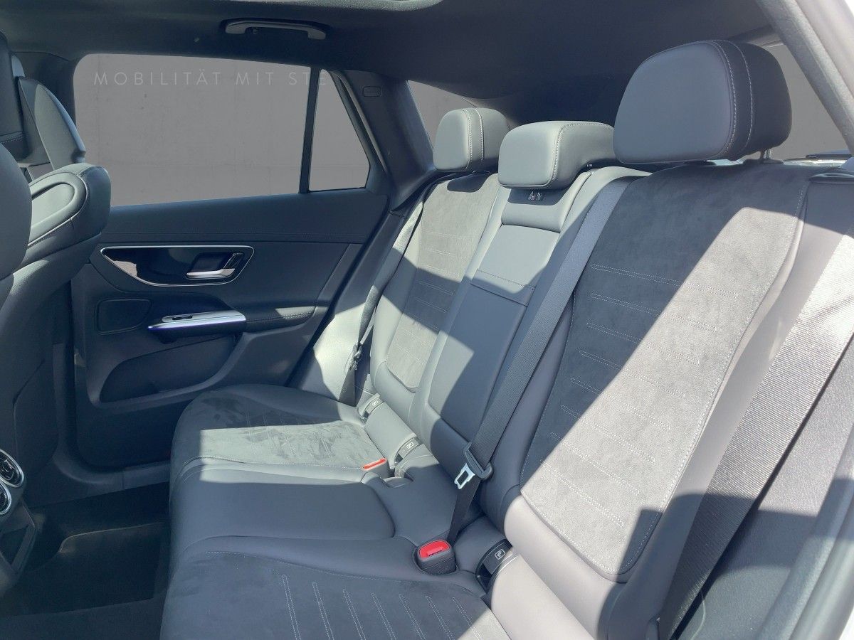 Fahrzeugabbildung Mercedes-Benz GLC 220 d 4M AMG/Night/Pano/Kamera/AHK