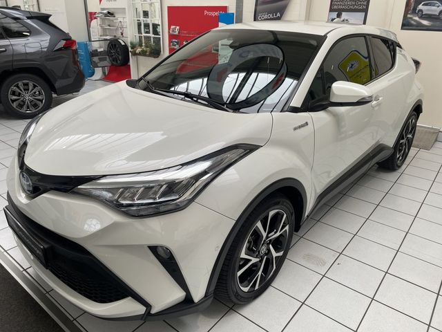 Toyota C-HR 2.0 Hybrid Team Deutschland