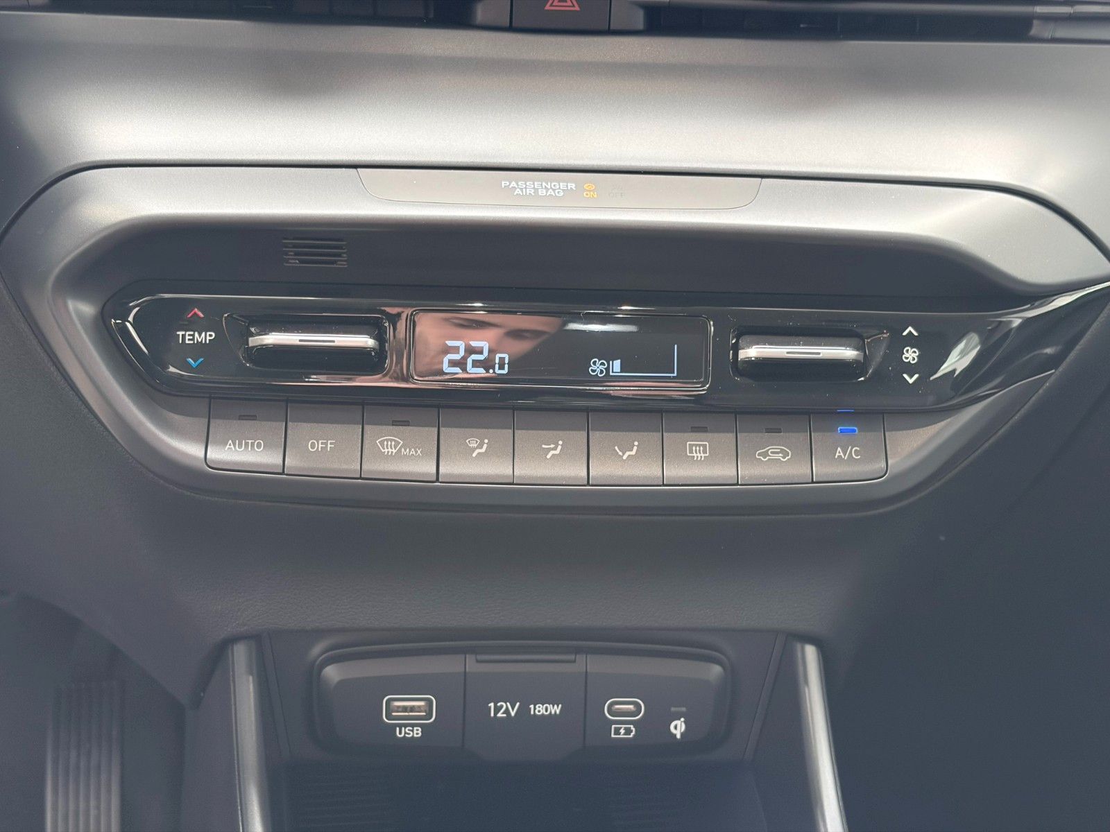 Fahrzeugabbildung Hyundai i20 1.0 T-GDI Trend Navi,SHZ,Kam.,PDC,Virtual,LM