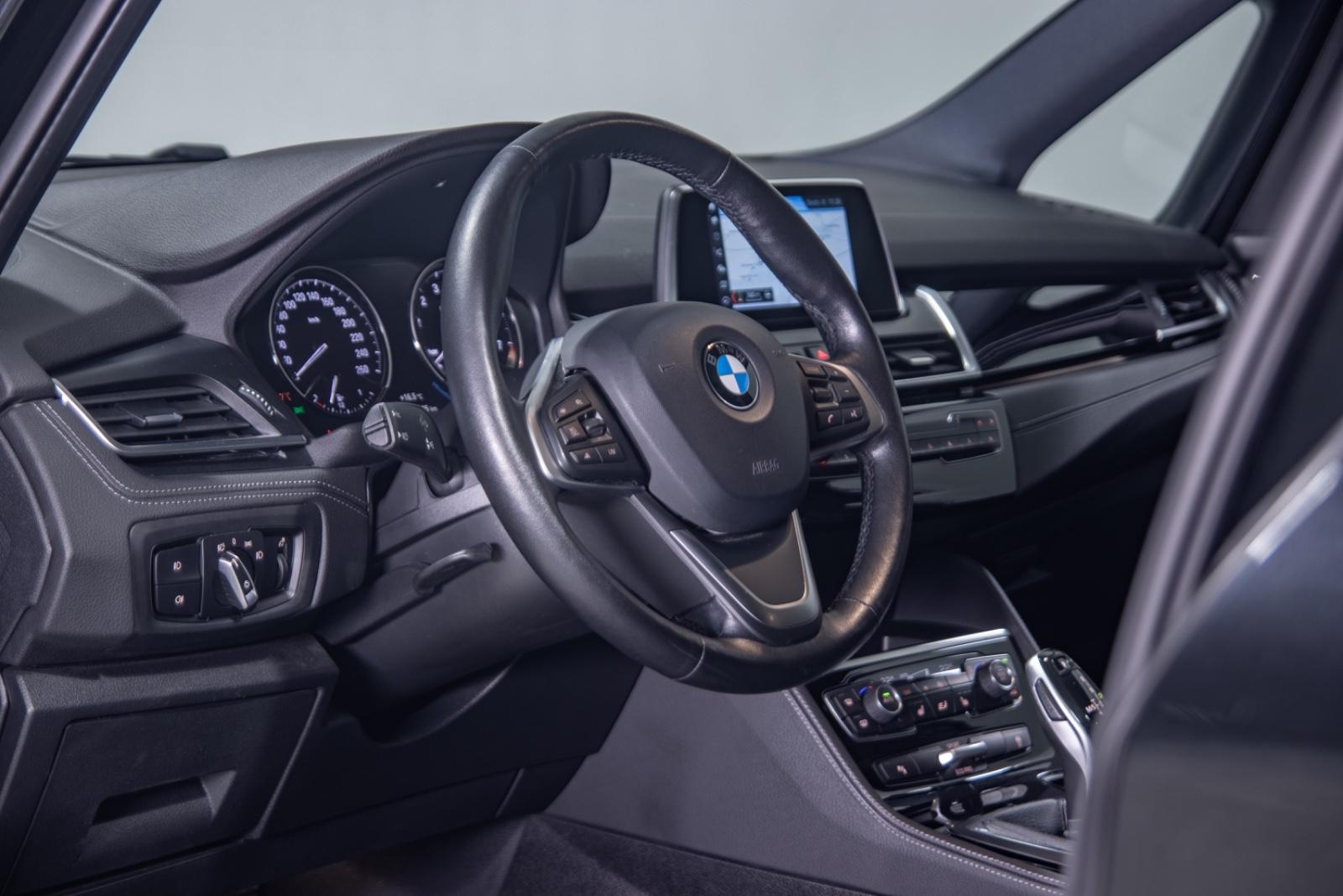 BMW 220 Gran Tourer 220i Gran Tourer Sport LED/ACC/7SZ/Kamera/Pano, миниатюра 10