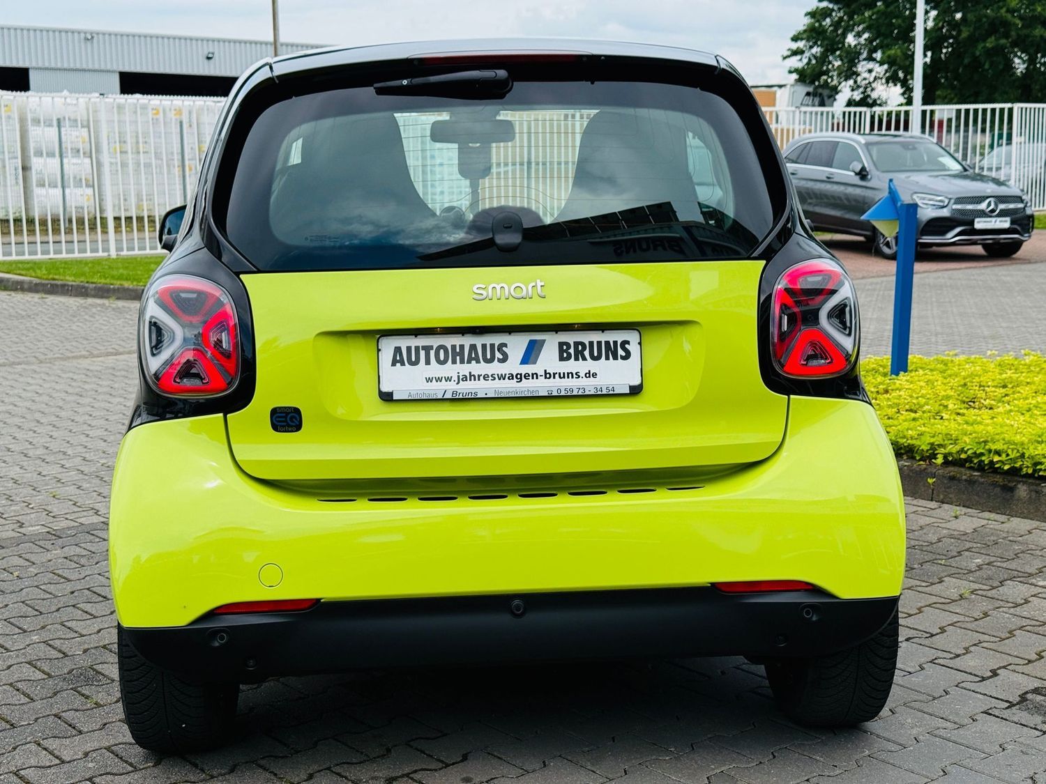Fahrzeugabbildung Smart forTwo EQ EXCLUSIVE, Winter, LED, PTS, RFK, Pano