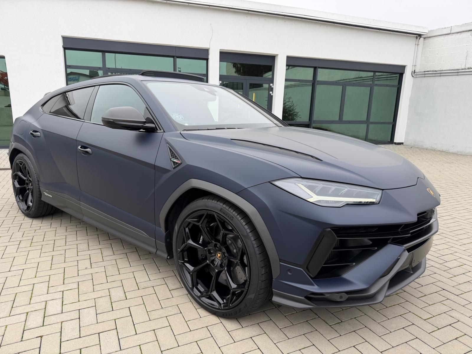 Lamborghini Urus Performante