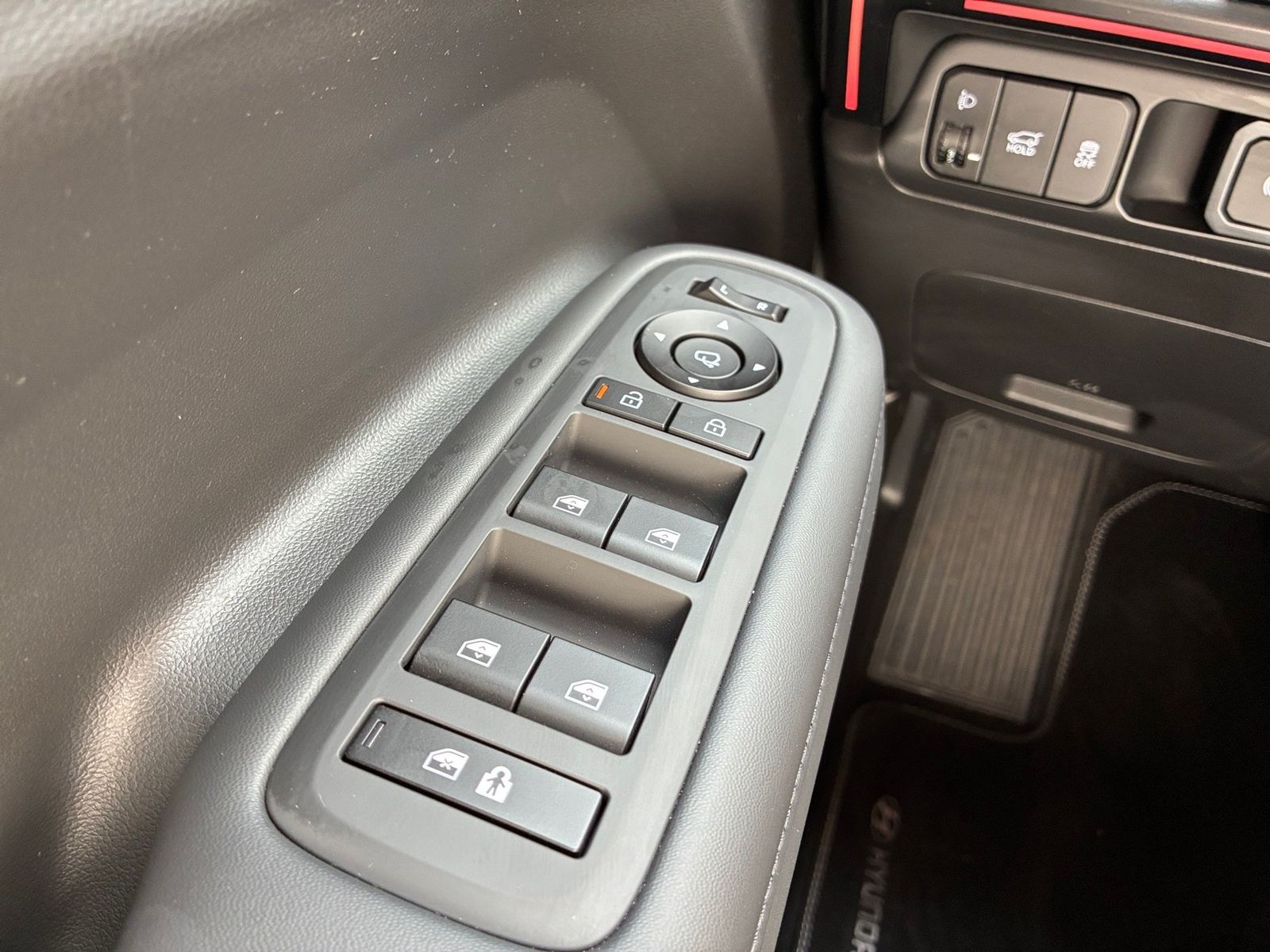 Fahrzeugabbildung Hyundai Santa Fe 1.6 5-Sitzer T-GDI W Prime KlimaA,LED