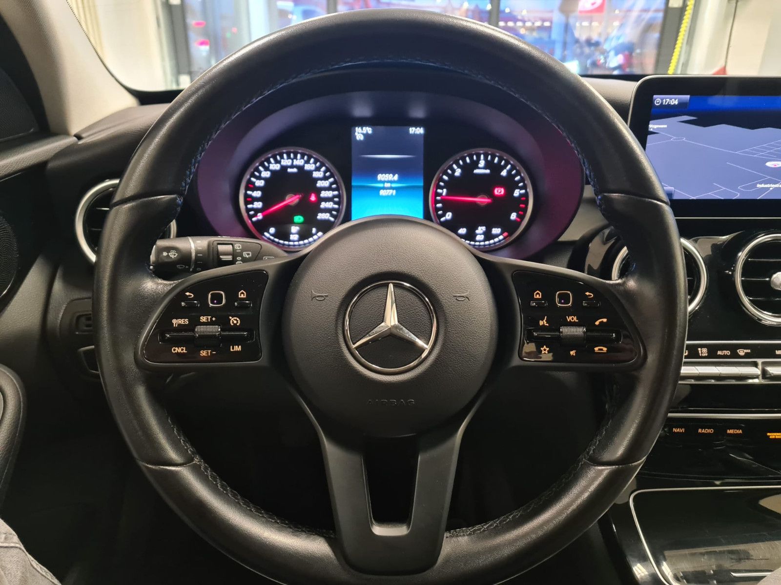 Fahrzeugabbildung Mercedes-Benz C 180d T-Modell / LED HP / GEPFLEGT /