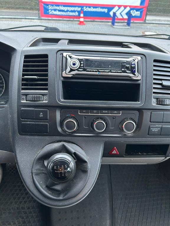 Volkswagen T5 Caravelle