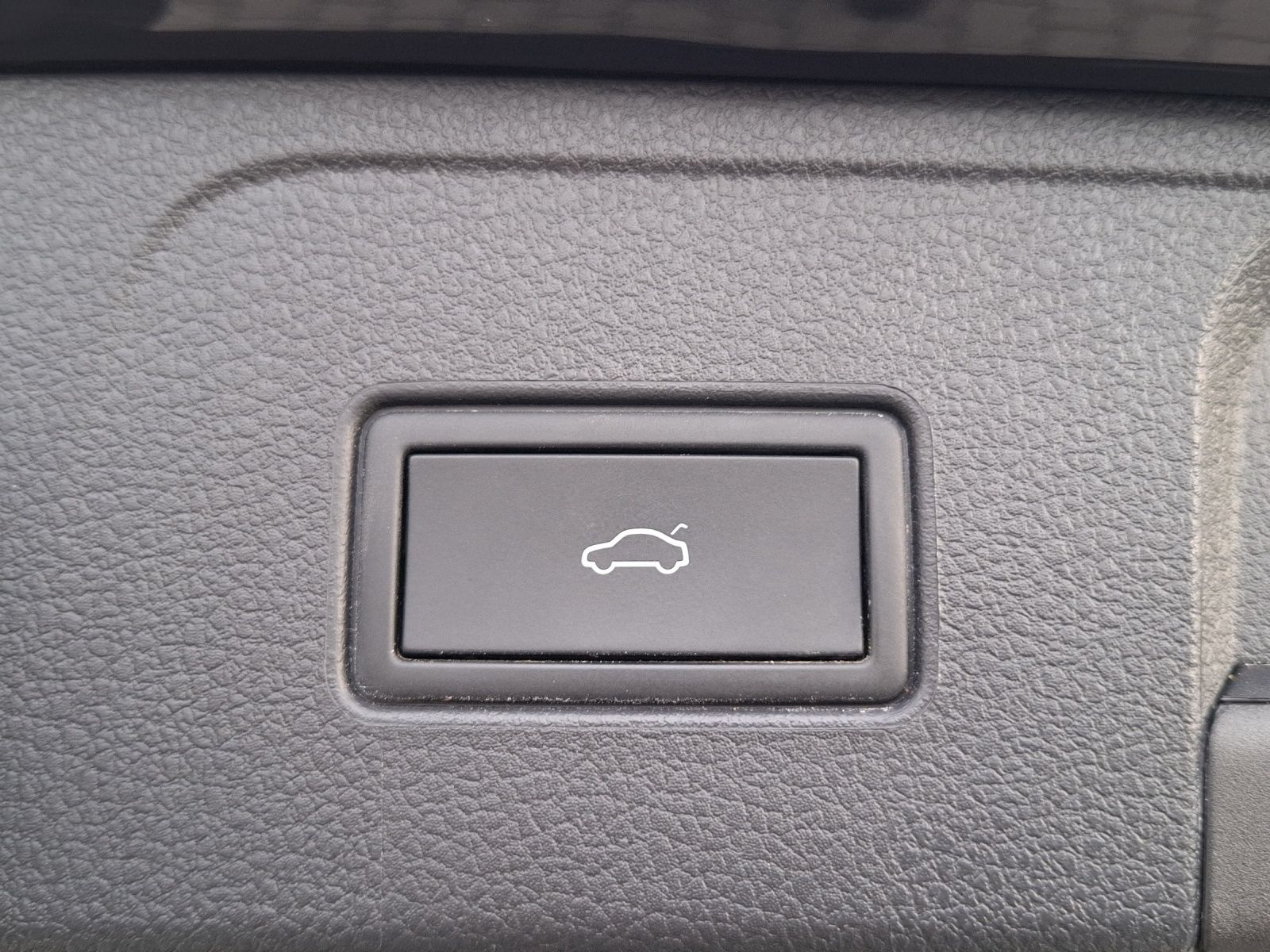 Fahrzeugabbildung Volkswagen Passat Variant TDI Business DSG Matrix Navi ACC