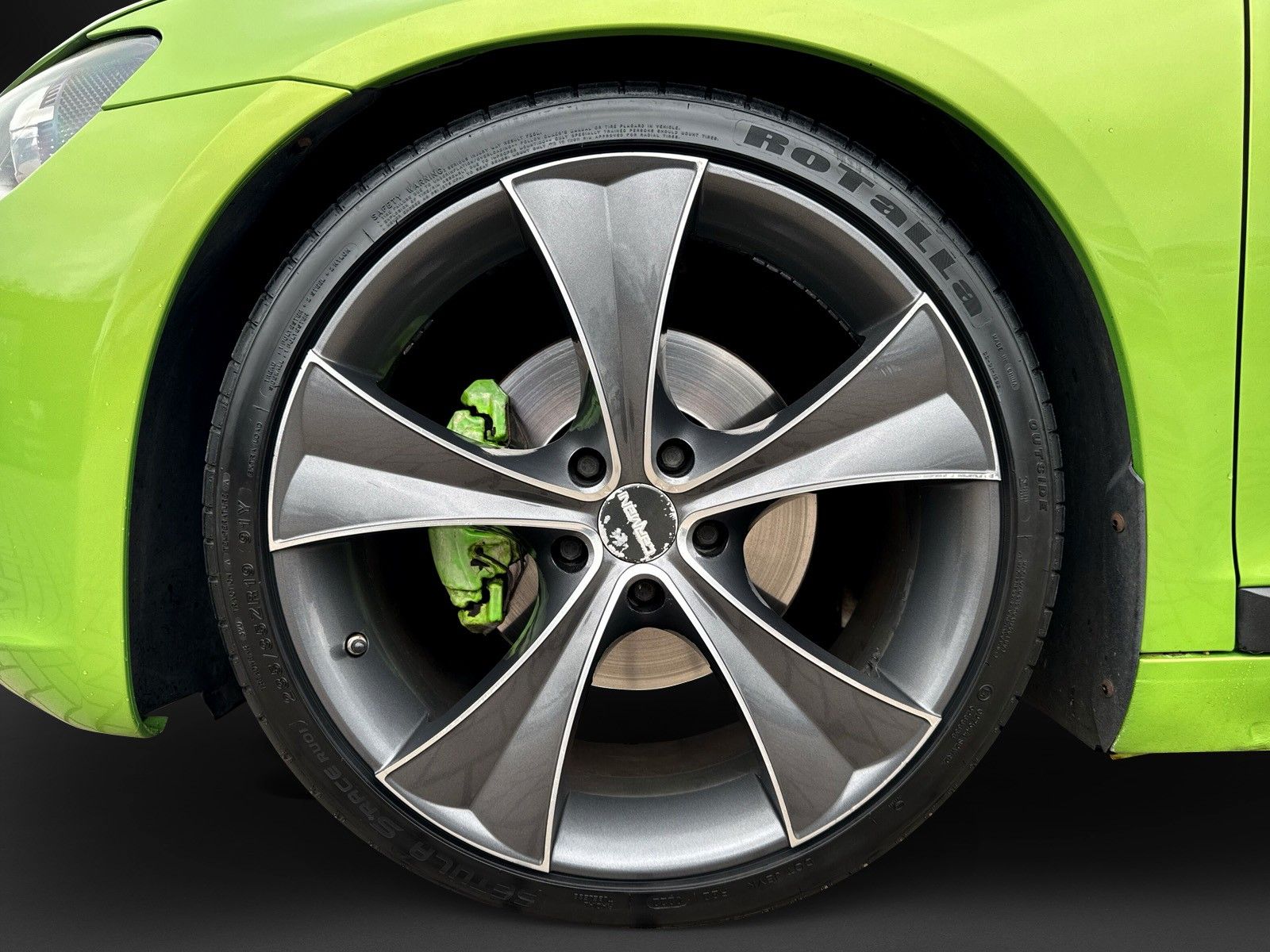 Fahrzeugabbildung Volkswagen Scirocco *Remus*Dynaudio*Alcantara*Sport*Bi-Xen