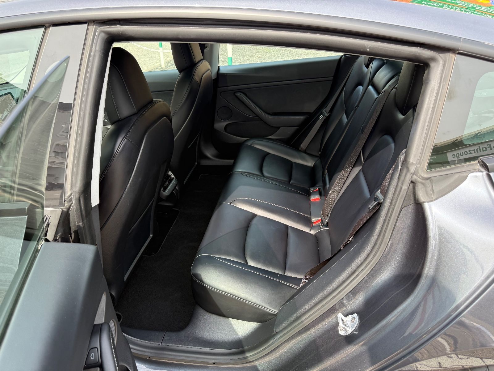 Fahrzeugabbildung Tesla Model 3 Long Range Dual AWD FACELIFT 1-HAND TOP